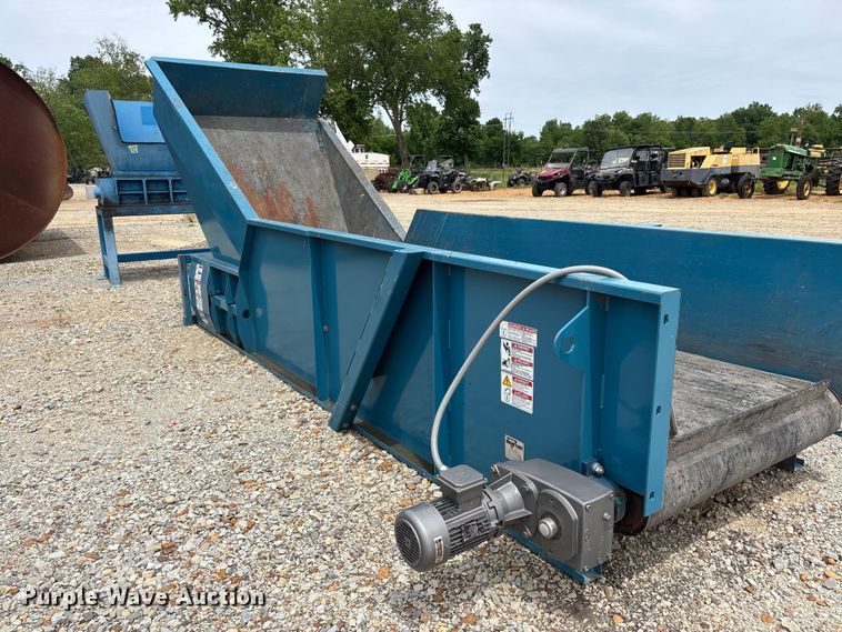 image for item DV4251 Marathon baler