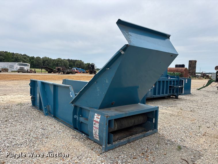 image for item DV4251 Marathon baler