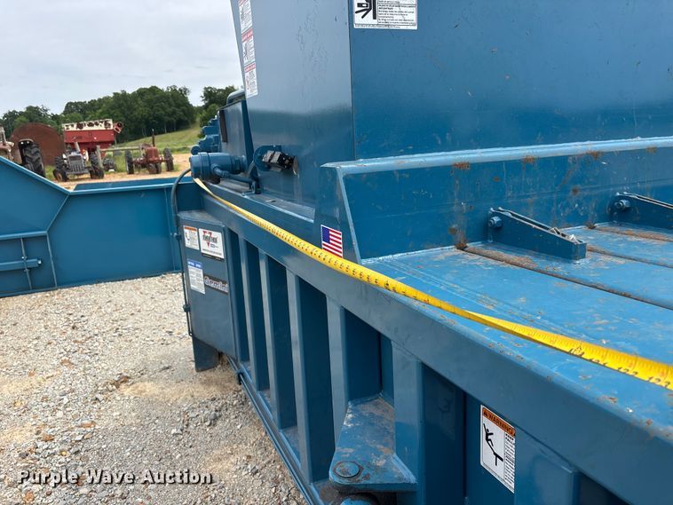image for item DV4251 Marathon baler