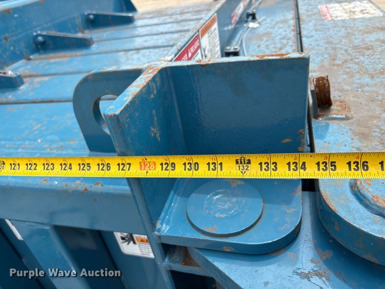 image for item DV4251 Marathon baler
