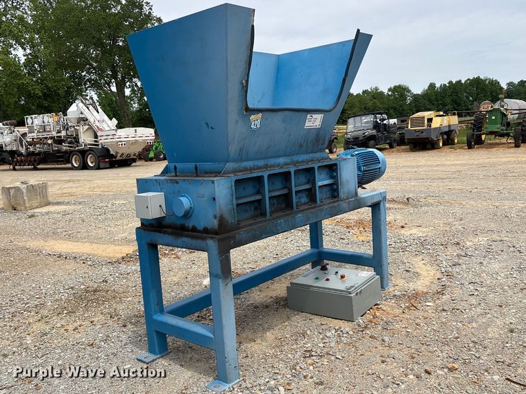 image for item DV4252 Taskmaster TM2342A shredder