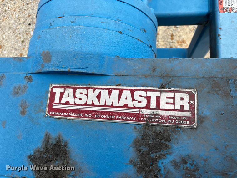 image for item DV4252 Taskmaster TM2342A shredder
