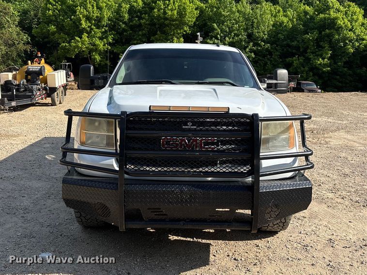 image for item DV4300 2009 GMC Sierra 2500HD Crew Cab pickup truck