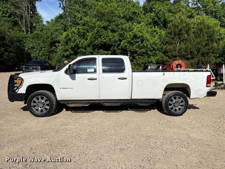 image for item DV4300 2009 GMC Sierra 2500HD Crew Cab pickup truck
