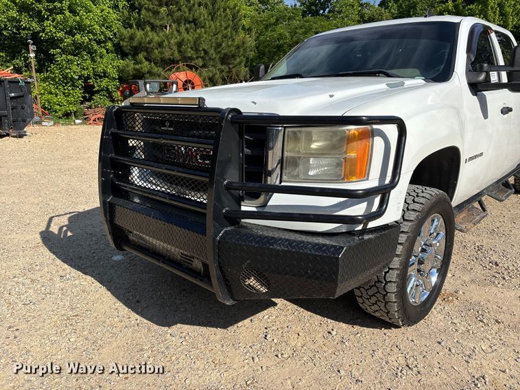 image for item DV4300 2009 GMC Sierra 2500HD Crew Cab pickup truck