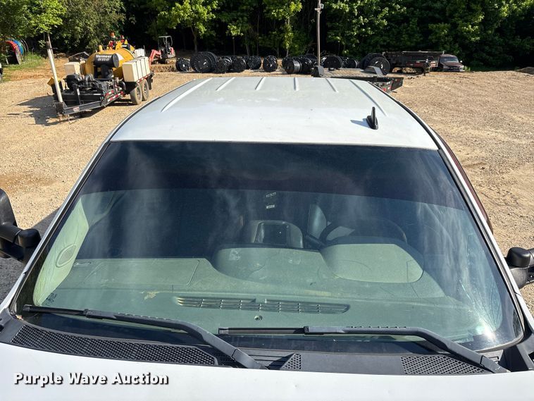 image for item DV4300 2009 GMC Sierra 2500HD Crew Cab pickup truck
