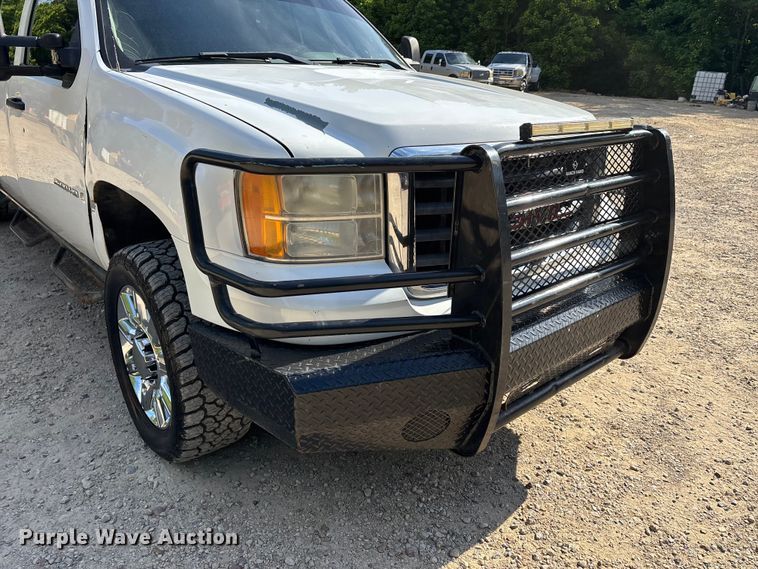 image for item DV4300 2009 GMC Sierra 2500HD Crew Cab pickup truck