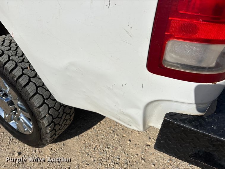 image for item DV4300 2009 GMC Sierra 2500HD Crew Cab pickup truck