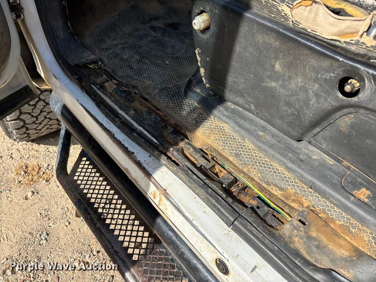 image for item DV4300 2009 GMC Sierra 2500HD Crew Cab pickup truck