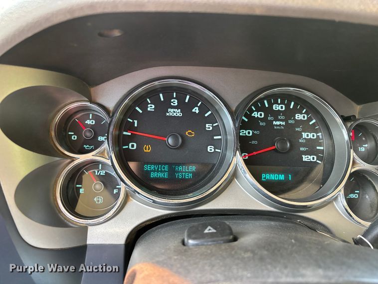 image for item DV4300 2009 GMC Sierra 2500HD Crew Cab pickup truck