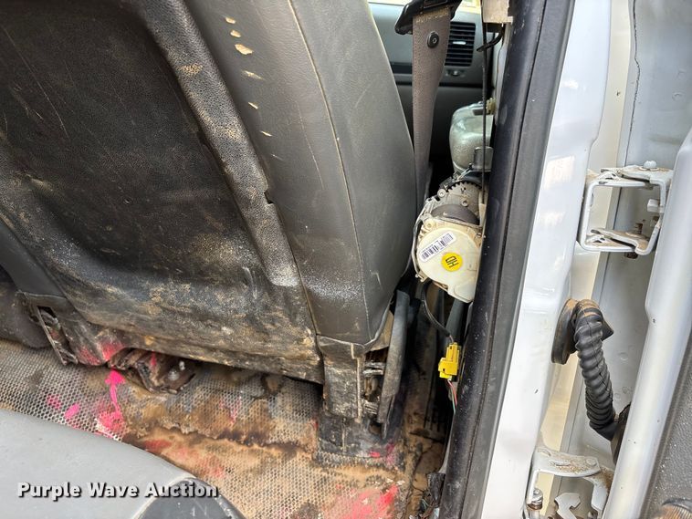 image for item DV4300 2009 GMC Sierra 2500HD Crew Cab pickup truck