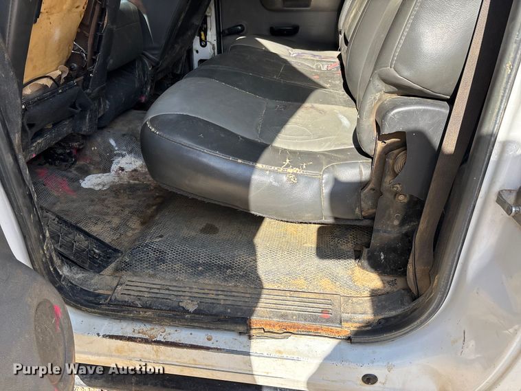 image for item DV4300 2009 GMC Sierra 2500HD Crew Cab pickup truck