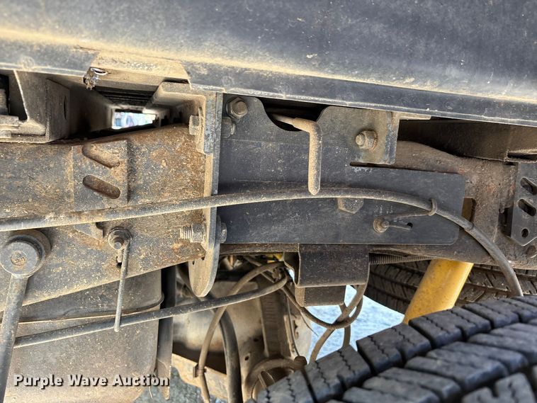 image for item DV4301 2003 Ford F350 Super Duty Ext. Cab pickup truck