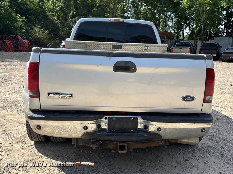 image for item DV4302 2007 Ford F350 Super Duty Crew Cab pickup truck