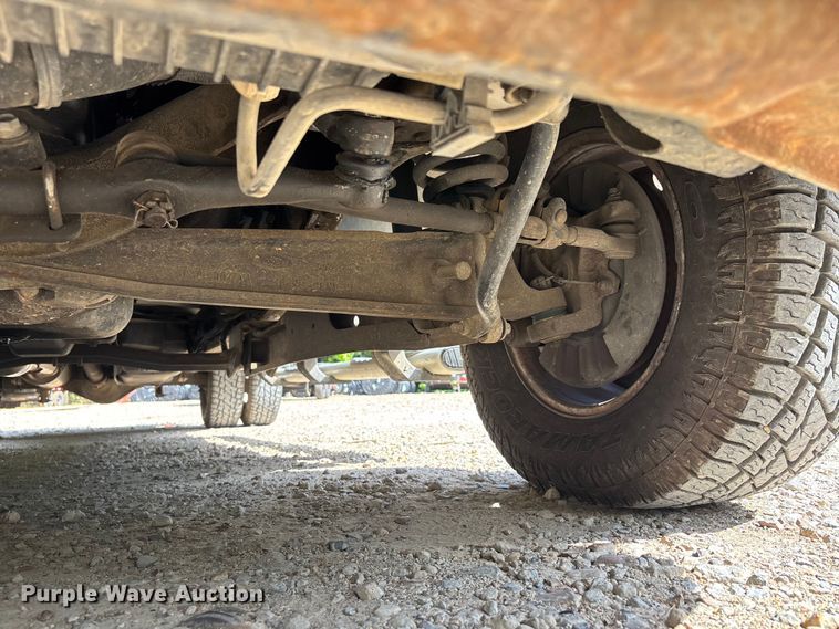 image for item DV4302 2007 Ford F350 Super Duty Crew Cab pickup truck