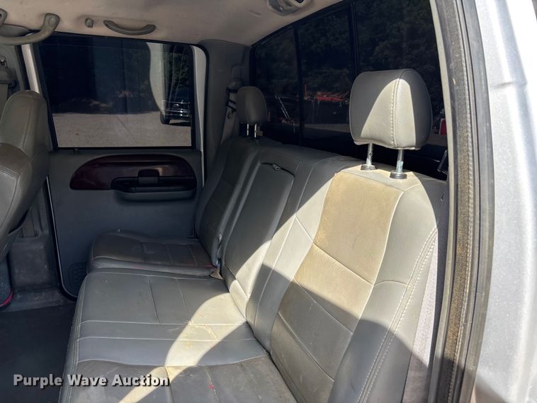image for item DV4302 2007 Ford F350 Super Duty Crew Cab pickup truck