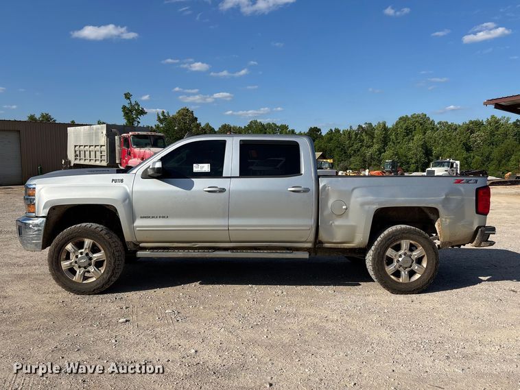 image for item DV4306 2019 Chevrolet Silverado 2500HD Crew Cab pickup truck