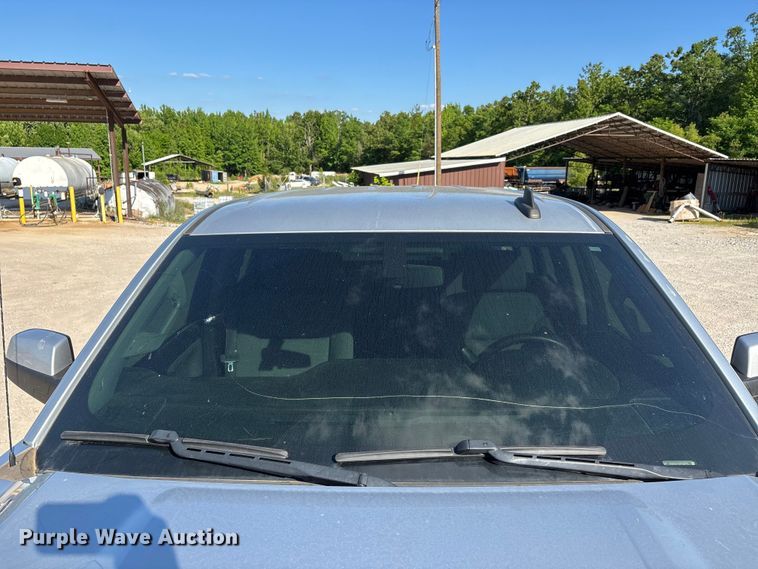 image for item DV4306 2019 Chevrolet Silverado 2500HD Crew Cab pickup truck