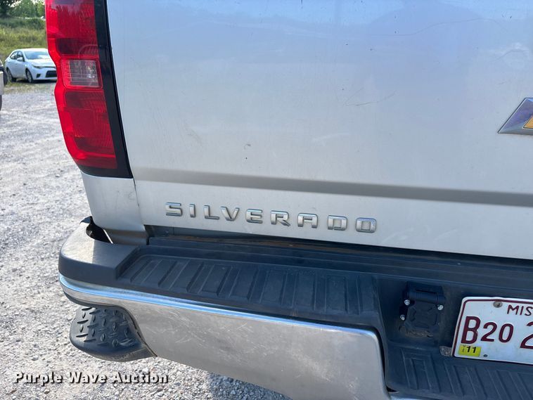 image for item DV4306 2019 Chevrolet Silverado 2500HD Crew Cab pickup truck