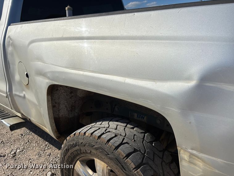 image for item DV4306 2019 Chevrolet Silverado 2500HD Crew Cab pickup truck