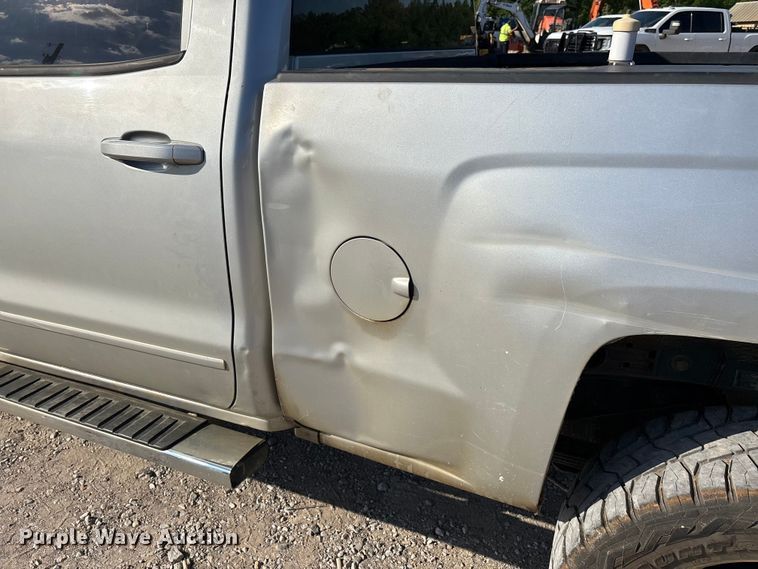 image for item DV4306 2019 Chevrolet Silverado 2500HD Crew Cab pickup truck