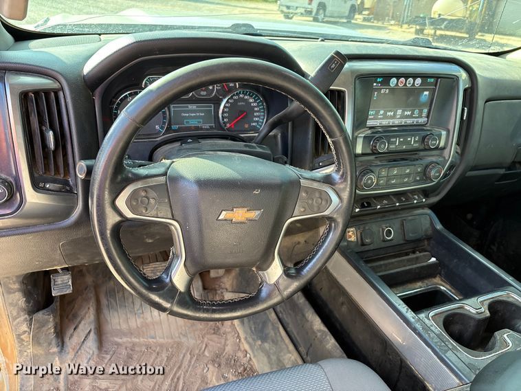 image for item DV4306 2019 Chevrolet Silverado 2500HD Crew Cab pickup truck