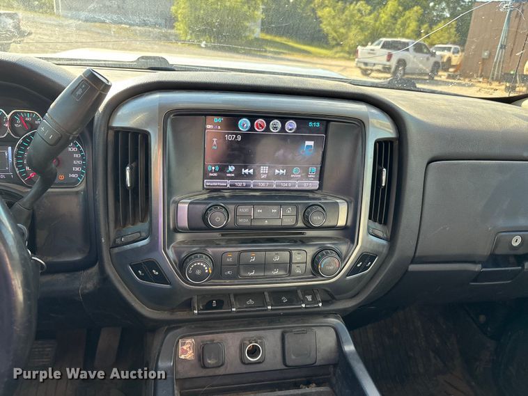 image for item DV4306 2019 Chevrolet Silverado 2500HD Crew Cab pickup truck