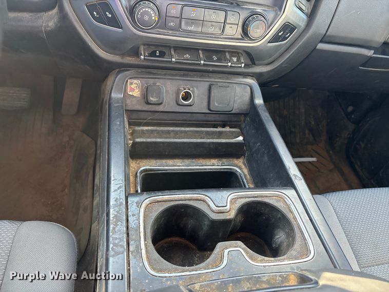image for item DV4306 2019 Chevrolet Silverado 2500HD Crew Cab pickup truck