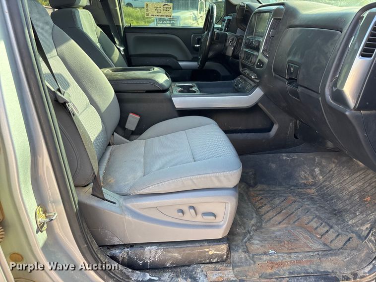 image for item DV4306 2019 Chevrolet Silverado 2500HD Crew Cab pickup truck