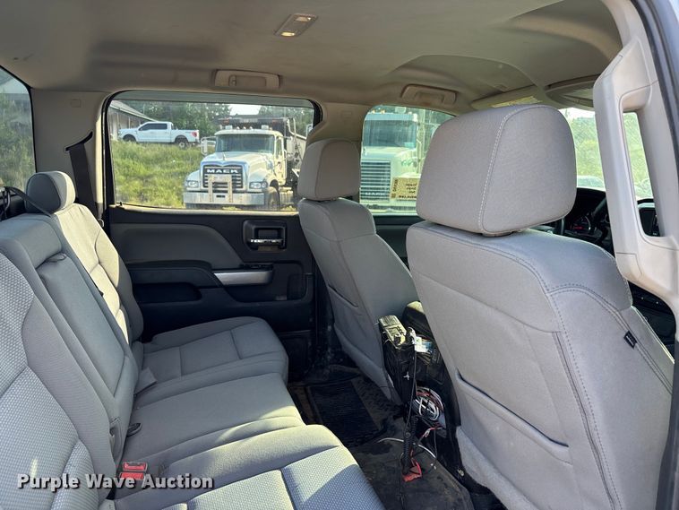 image for item DV4306 2019 Chevrolet Silverado 2500HD Crew Cab pickup truck