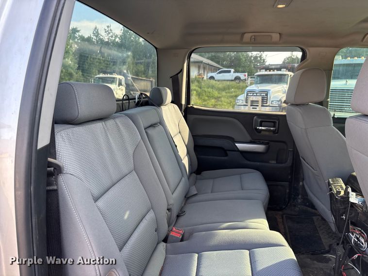 image for item DV4306 2019 Chevrolet Silverado 2500HD Crew Cab pickup truck