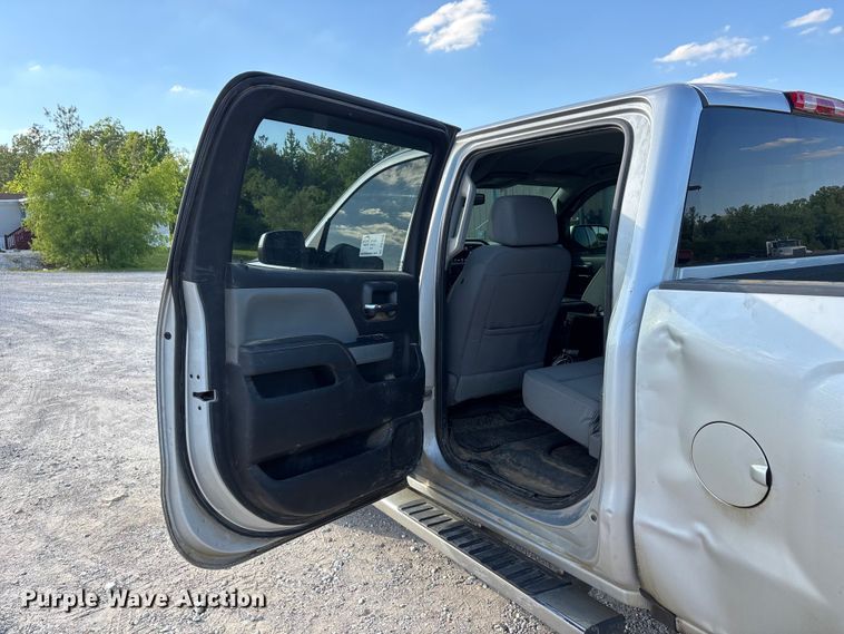 image for item DV4306 2019 Chevrolet Silverado 2500HD Crew Cab pickup truck