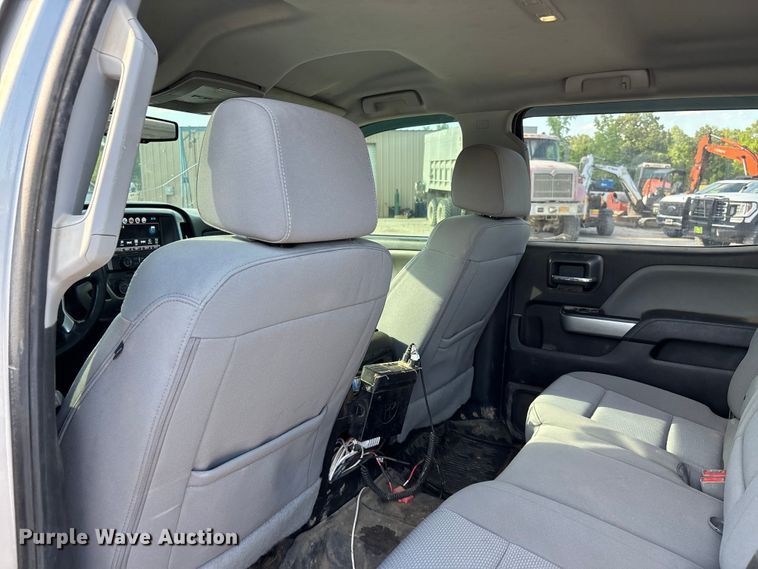 image for item DV4306 2019 Chevrolet Silverado 2500HD Crew Cab pickup truck