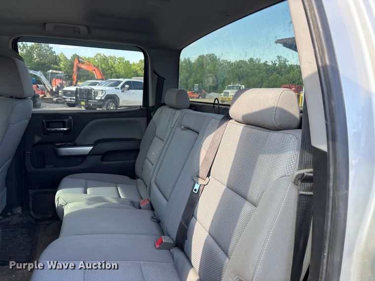 image for item DV4306 2019 Chevrolet Silverado 2500HD Crew Cab pickup truck