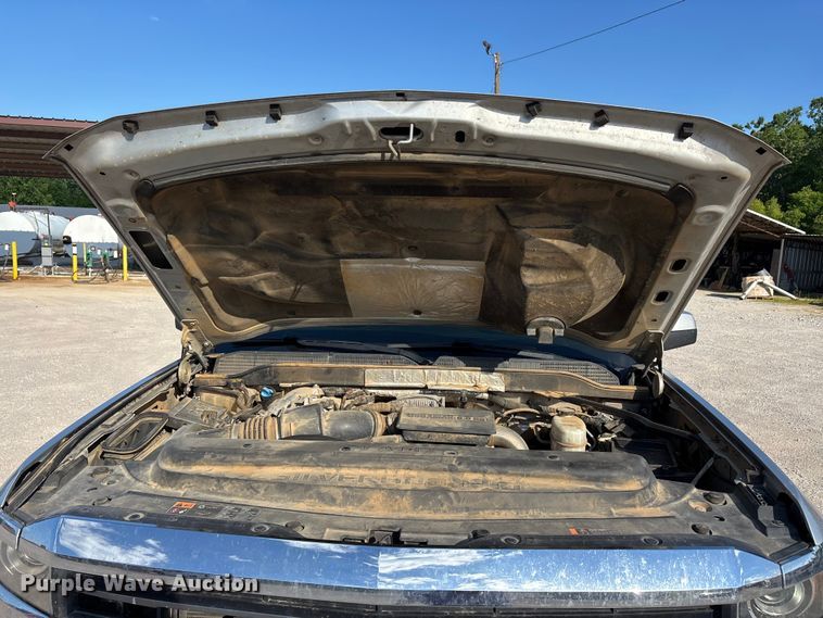 image for item DV4306 2019 Chevrolet Silverado 2500HD Crew Cab pickup truck