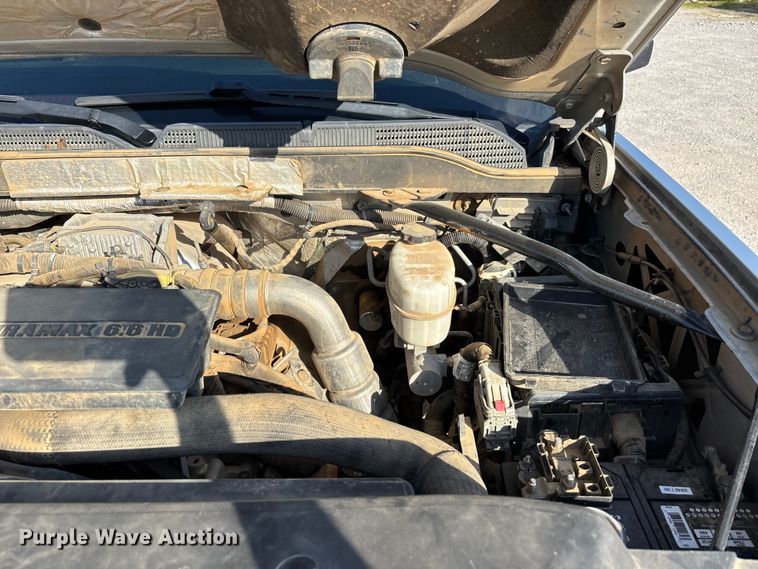 image for item DV4306 2019 Chevrolet Silverado 2500HD Crew Cab pickup truck