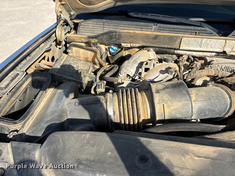 image for item DV4306 2019 Chevrolet Silverado 2500HD Crew Cab pickup truck