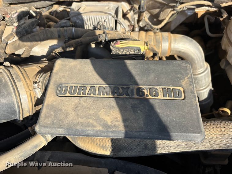 image for item DV4306 2019 Chevrolet Silverado 2500HD Crew Cab pickup truck