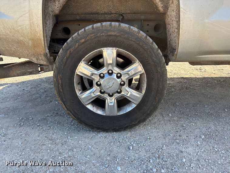 image for item DV4306 2019 Chevrolet Silverado 2500HD Crew Cab pickup truck