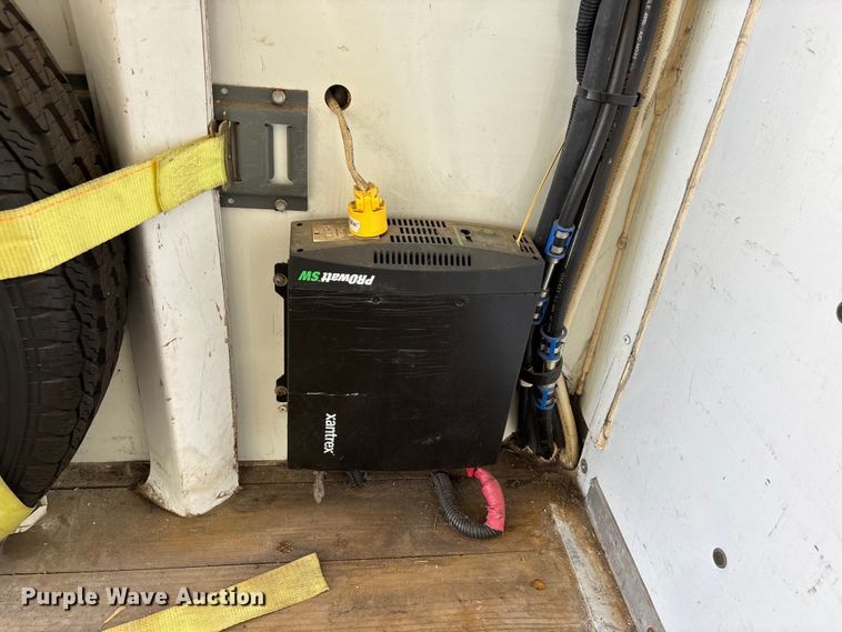 image for item DV4342 2010 Freightliner Sprinter box truck