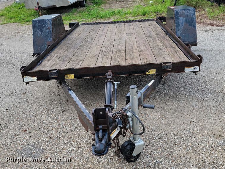 image for item DZ7086 2014 Red Oak Mfg tilt deck equipment trailer