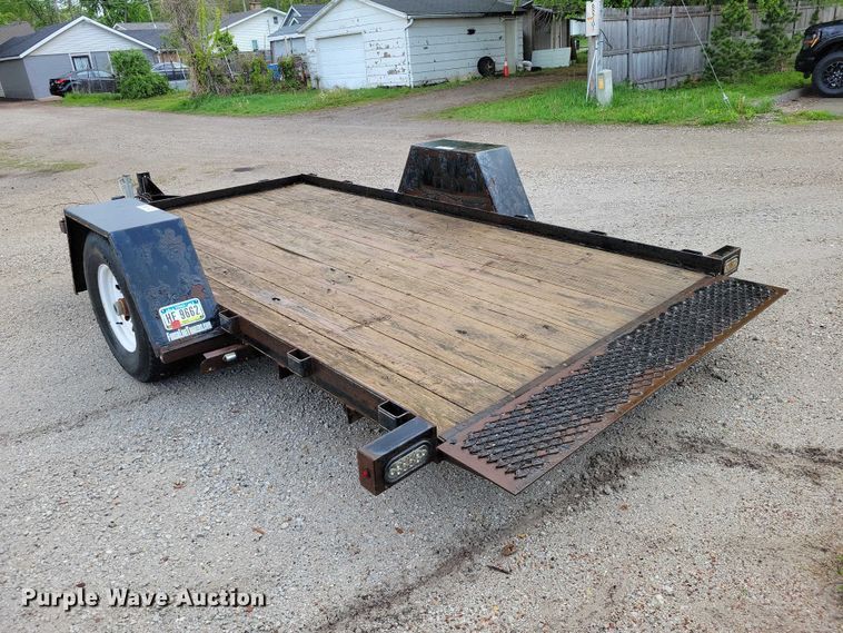 image for item DZ7086 2014 Red Oak Mfg tilt deck equipment trailer