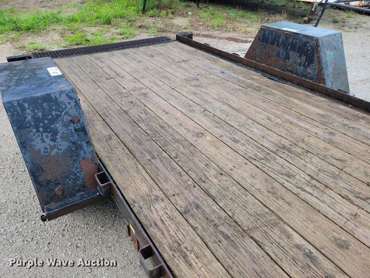 image for item DZ7086 2014 Red Oak Mfg tilt deck equipment trailer