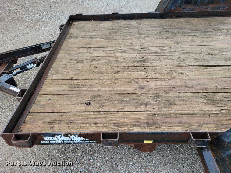 image for item DZ7086 2014 Red Oak Mfg tilt deck equipment trailer