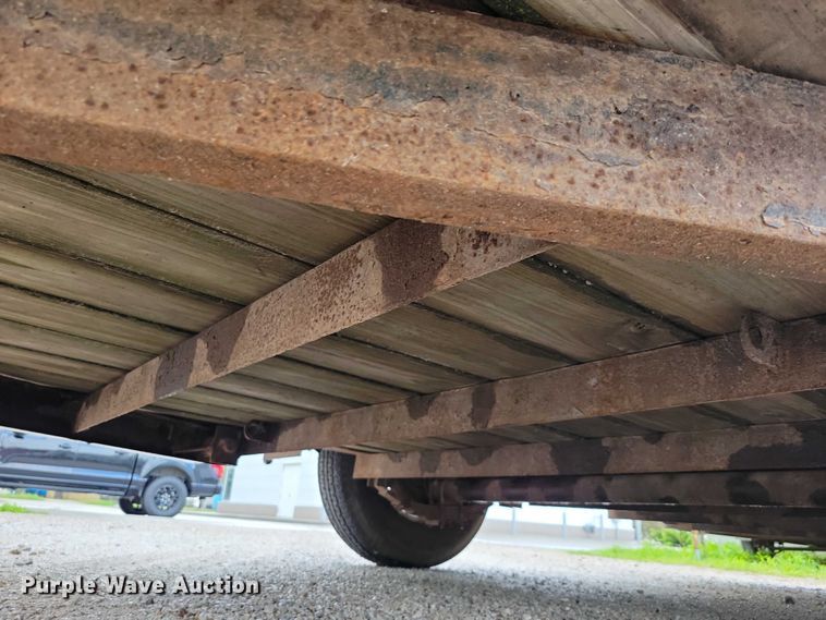 image for item DZ7086 2014 Red Oak Mfg tilt deck equipment trailer