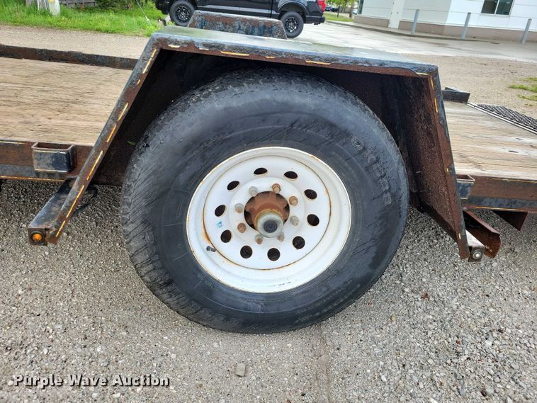 image for item DZ7086 2014 Red Oak Mfg tilt deck equipment trailer
