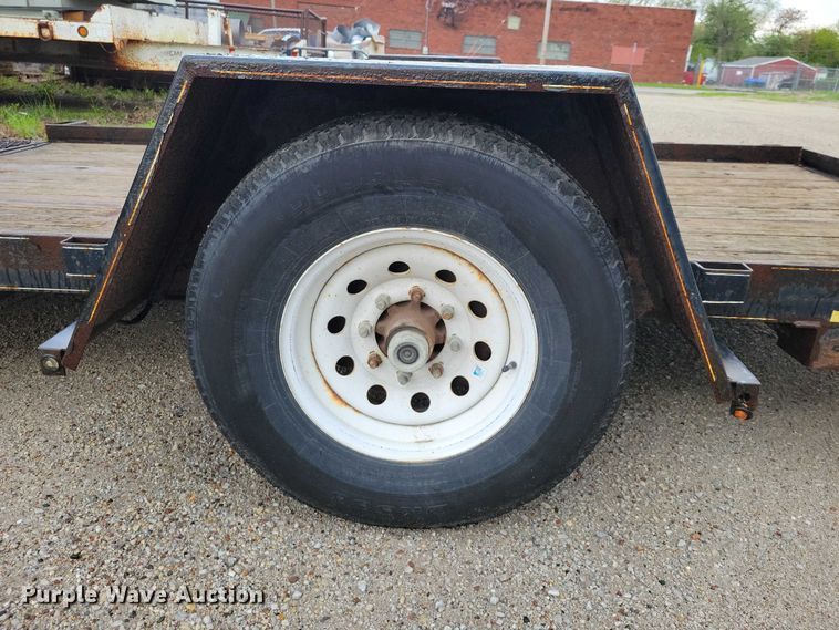 image for item DZ7086 2014 Red Oak Mfg tilt deck equipment trailer