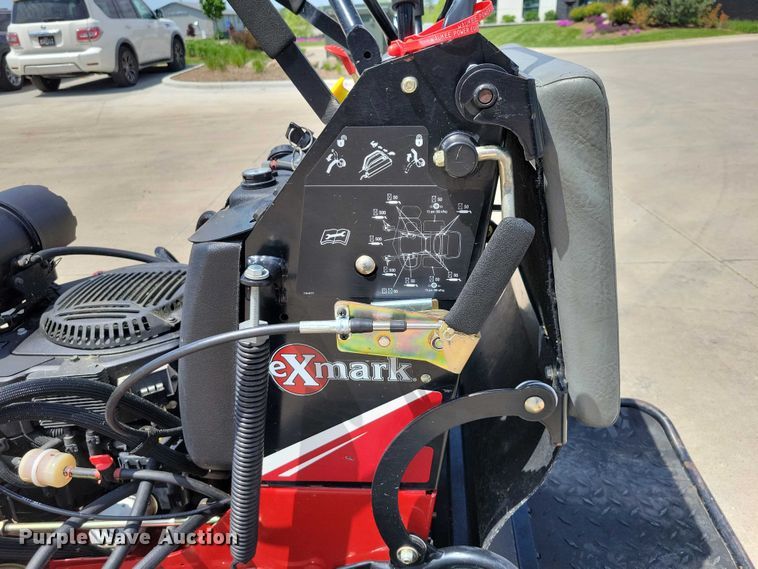 image for item DZ7109 eXmark S series ZTR lawn mower