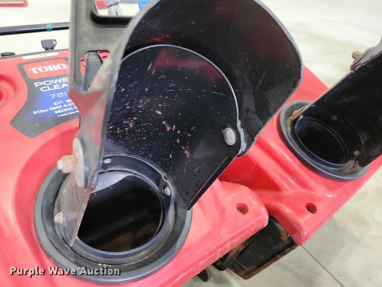 image for item DZ7110 (4) Toro Clean Power 721 R snow blowers