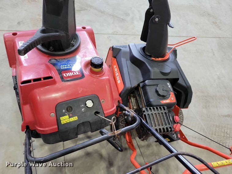image for item DZ7110 (4) Toro Clean Power 721 R snow blowers
